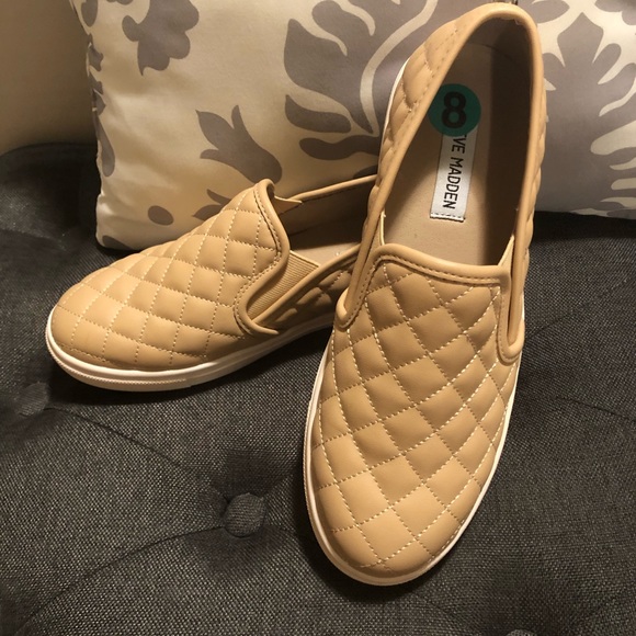 Steve Madden Women's Ecentrcq Platform Sneakers - Picture 3 of 5